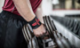 Harbinger Red Line Wrist Wraps® - Kırmızı/Siyah Bileklik için detaylar